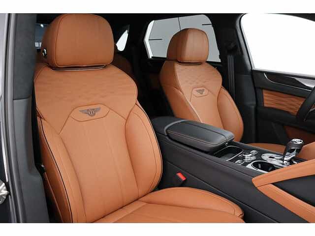 8:Bentley Bentayga Azure V8, SUV, Titan Grey, Bentley Rotterdam