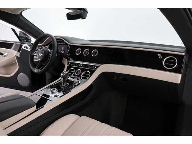 9:Bentley Continental GT V8, Coupe, Midnight Emerald, Bentley Rotterdam